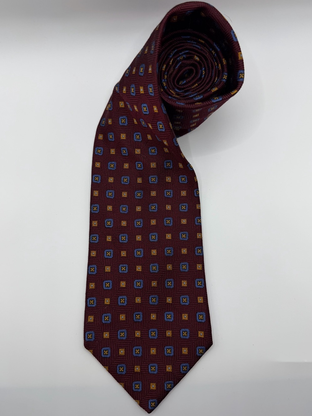 Brooks Brothers Men’s Pure Silk Burgundy Wine Blue‎ Gold Pattern Neck Tie